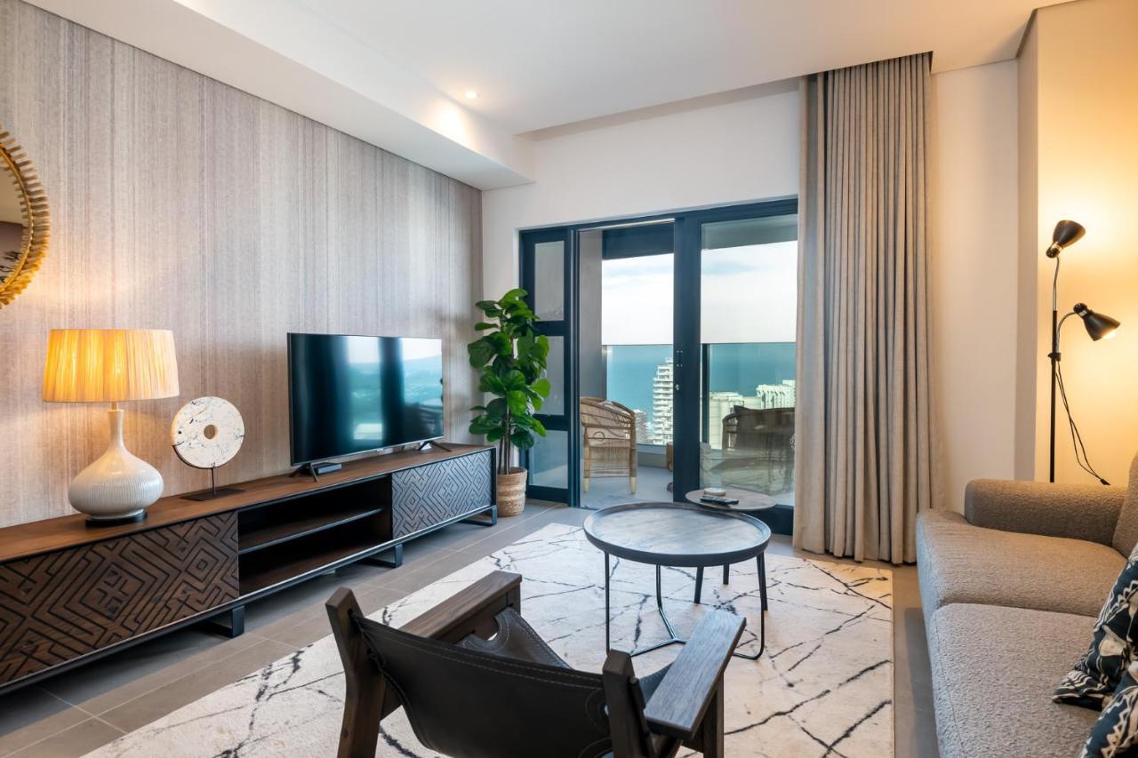 1809 Oceans - By In Umhlanga *